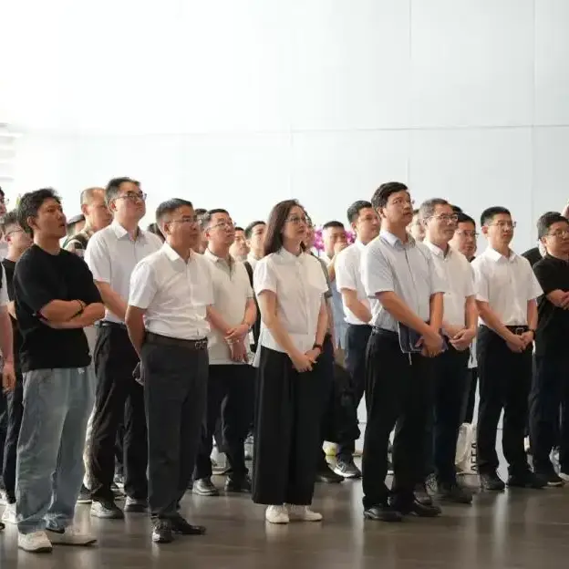 SAIC-GM-WULING en Dongfeng Liuzhou Motor Exchange Meeting